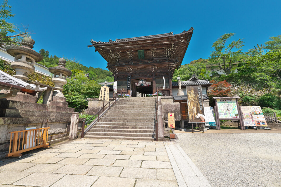 長谷寺の仁王門